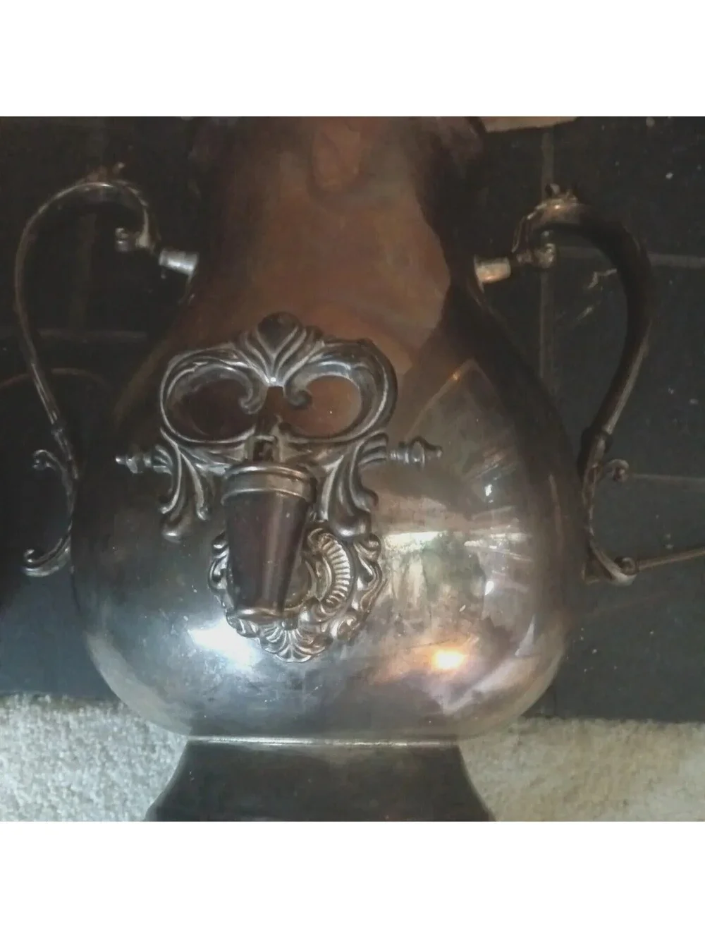Vintage Silver plated Coffee Tea Urn Decanter Server Samovar Made in Indonesia.